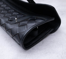 Lataa kuva Galleria-katseluun, HUILUPISTE X LUMI 'Huugo' Huilulaukku