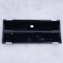 Lataa kuva Galleria-katseluun, Wiseman - Traditional Flute Case - Carbon Fibre Finish