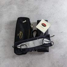 Load image into Gallery viewer, Bulgheroni 401-R Grenadilla C foot