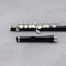 Load image into Gallery viewer, Pre-owned August Richard Hammig 40114/3 #7245 Grenadilla Piccolo + Fischer HKR Headjoint
