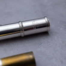 Load image into Gallery viewer, Käytetty Emerson Alttohuilu #75596
