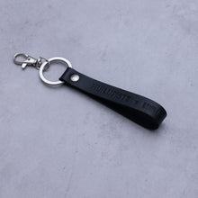 Load image into Gallery viewer, HUILUPISTE X LUMI leather keychain
