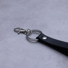 Load image into Gallery viewer, HUILUPISTE X LUMI leather keychain
