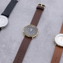 Lataa kuva Galleria-katseluun, Seiko metronome rannekello
