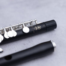 Lataa kuva Galleria-katseluun, Käytetty Yamaha 62 Grenadilla Piccolo #12702
