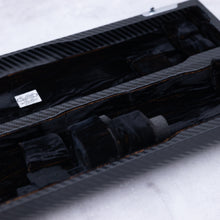 Lataa kuva Galleria-katseluun, Wiseman - Traditional Flute Case - Carbon Fibre Finish
