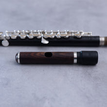 Lataa kuva Galleria-katseluun, Käytetty Burkart Professional #8139 piccolo + Mancke Kingwood ET M #1815
