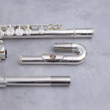Load image into Gallery viewer, Pre-owned Yamaha 212 CCEO (includes straight &amp; curved headjoint) #N62536
